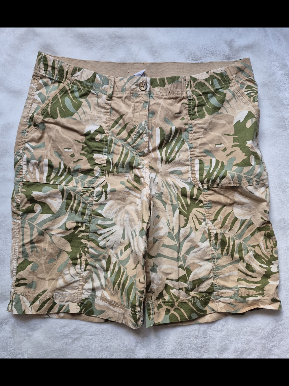 Chico's Beige Tan & Olive Tropical Print Cargo Bermudas